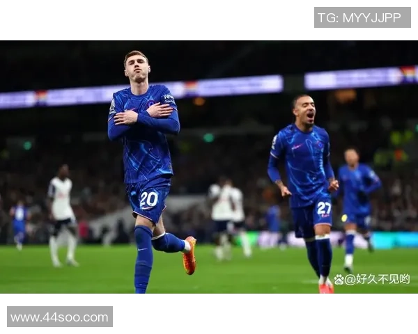 切尔西迎战热刺 英超焦点之战两队鏖战争夺三分