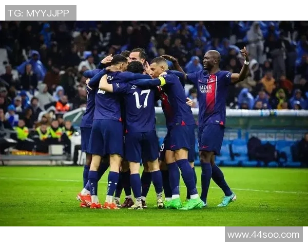 巴塞罗那迎战强敌精彩对决 关键时刻决定赛季走势