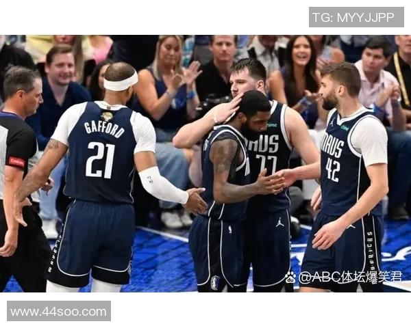太阳队与独行侠的激烈对决谁能在NBA赛场上笑到最后